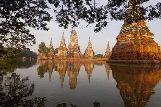 洪水chaiwatthanaram Ayutthaya神廟
