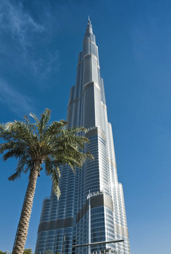Burj Khalifa；迪拜