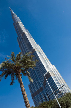 Burj Khalifa；迪拜