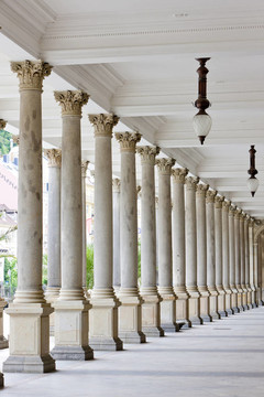 Mlynska Colonnade（卡爾斯巴德）；捷克共和國；卡羅維瓦里
