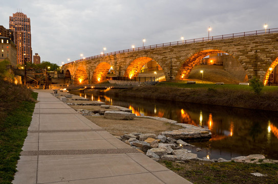 石拱橋
