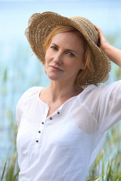 女人與Straw Hat