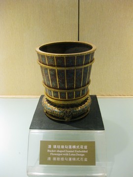 填琺瑯勾蓮桶式花盆