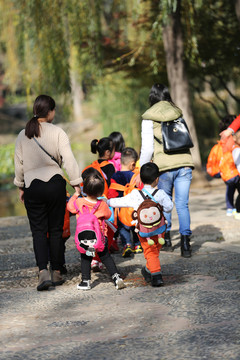 幼兒園的孩子