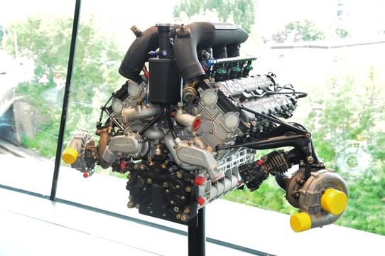 保時(shí)捷汽車博物館 發(fā)動(dòng)機(jī)