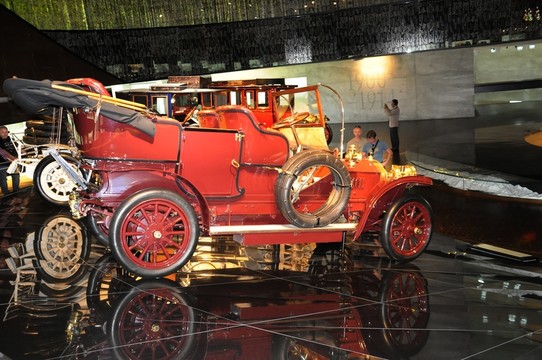 奔馳汽車(chē)博物館