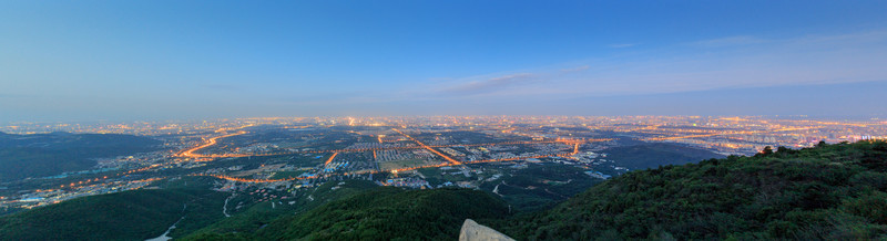 西山遠(yuǎn)眺北京城西城區(qū)夜景