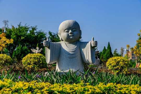 石雕和尚 寺院雕刻 佛教寺廟