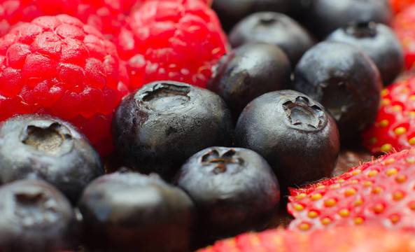 藍莓；拉斯伯里；Strawberry Macro Mix