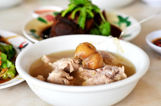 肉骨茶
