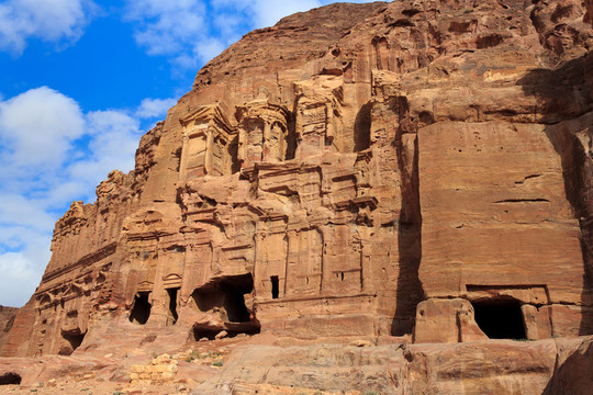 宮殿和科林斯墓；Petra；約旦