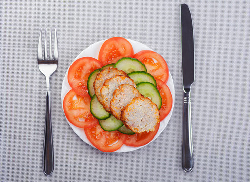 蔬菜；片肉餅