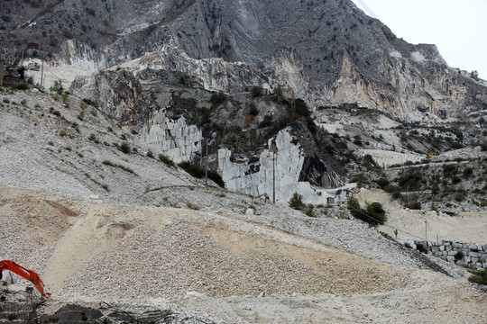 大理石采石場——濱海阿爾卑斯山脈；Carrara；托斯卡納；意大利