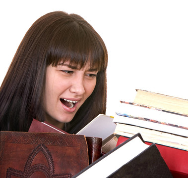 聰明的女孩與堆書(shū)。
