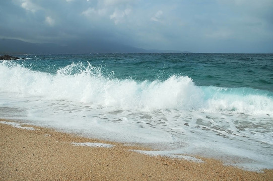 Mediterranean海浪
