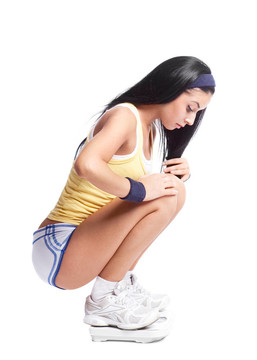 測量體重的女人