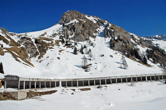 在Dolomities的滑雪勝地；Dolomiti