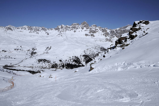 在山坳瑪格麗塔滑雪道