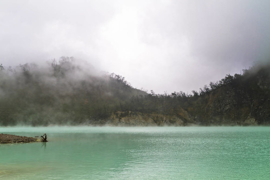 火山口湖