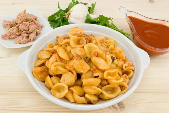 貓耳朵面食金槍魚汁