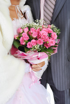 帶著花束結(jié)婚