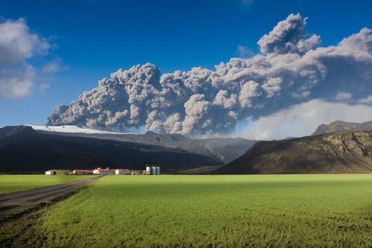 埃亞菲亞德拉火山噴發(fā)