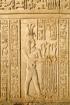 康翁波神廟hieroglyp