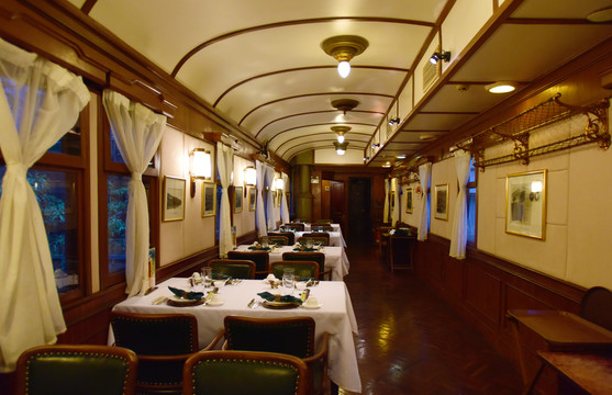 上海老站 公務車餐廳