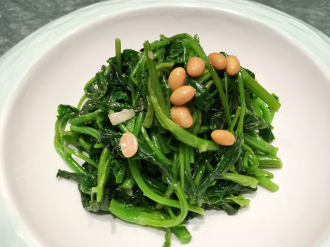 菠菜拌黃豆