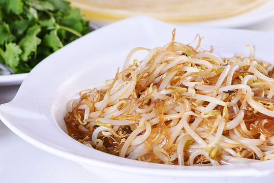 豆芽炒粉