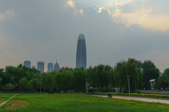 濟(jì)南綠地中心