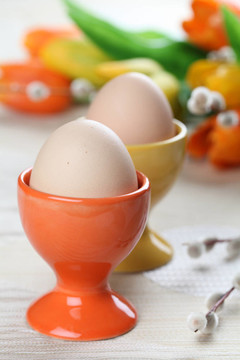 橙色的雞蛋黃eggcups