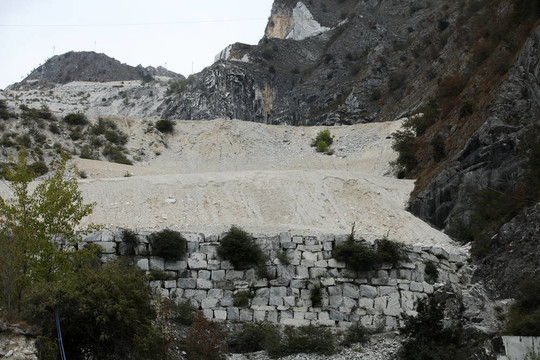大理石采石場——濱海阿爾卑斯山脈；Carrara；托斯卡納；意大利