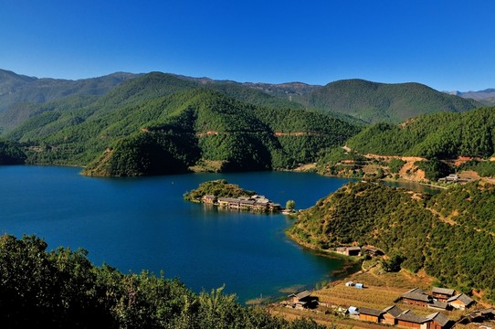 瀘沽湖