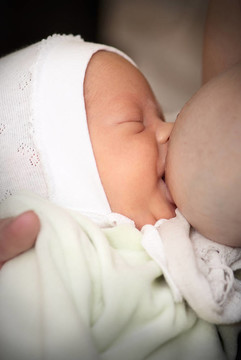 母乳喂養(yǎng)的嬰兒