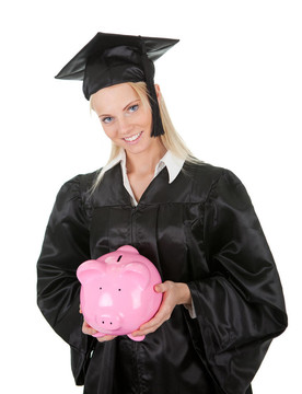 女研究生抱着小猪存钱罐