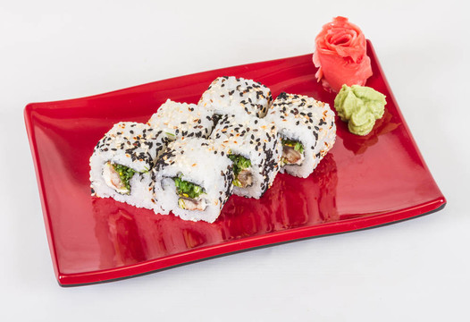日本的傳統(tǒng)美食-- Maki Roll紫菜；奶油奶酪和鰻魚。白色背景隔離
