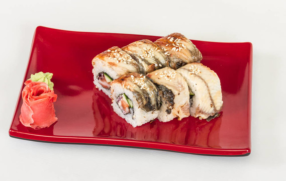 日本傳統(tǒng)美食- Maki Roll黃瓜，奶油奶酪和生鮭魚(yú)和鰻魚(yú)