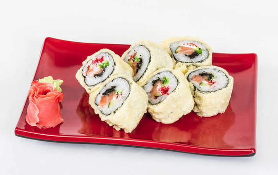 日本料理天婦羅壽司-真希（油炸鮭魚魚子魚子和奶油奶酪；卷內(nèi)）