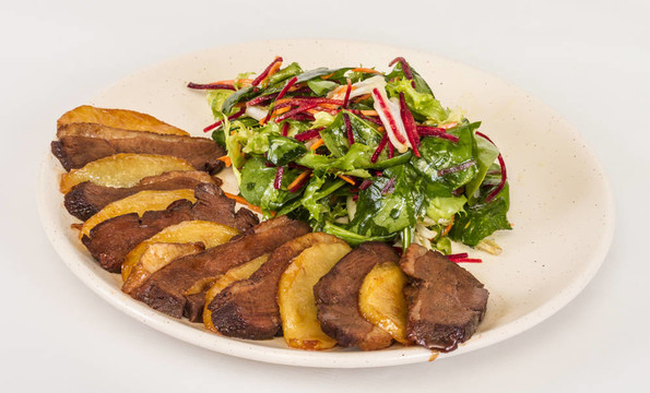 鴨肉；土豆泥加松露油；無花果和茴香汁
