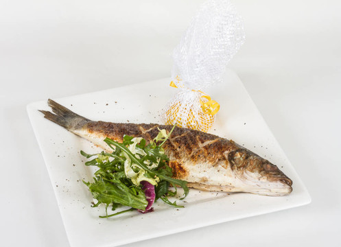 蔬菜鱸魚
