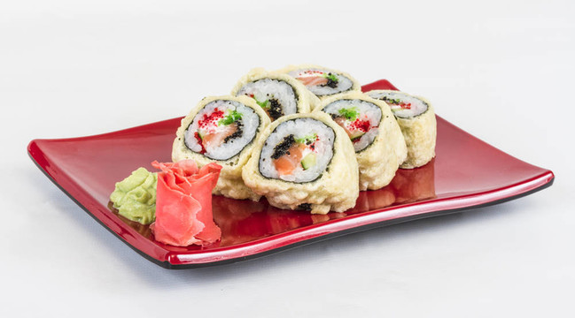 日本料理天婦羅壽司-真希（油炸鮭魚魚子魚子和奶油奶酪；卷內(nèi)）