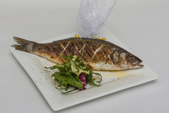 蔬菜鱸魚