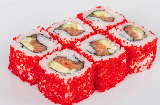 魚子辣真希壽司，熱輥與各種不同類型的Tobiko（飛魚卵）外。三文魚；鱷梨和生菜