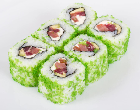 魚子辣真希壽司，熱輥與各種不同類型的Tobiko（飛魚卵）外。金槍魚；鱷梨和生菜