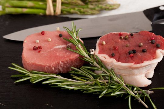 生牛肉