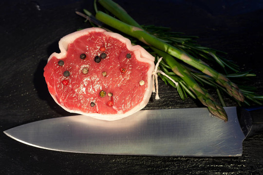 生牛肉