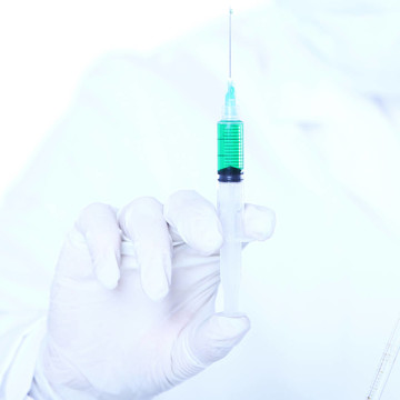 一方面用注射器