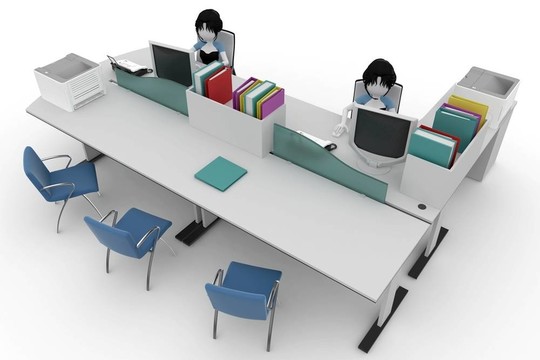 3D女孩在幫助臺工作