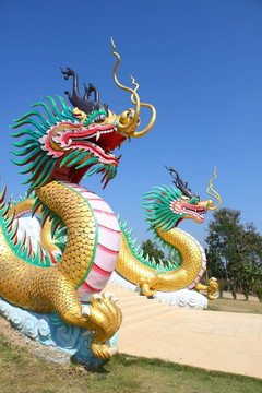 龍的雕像